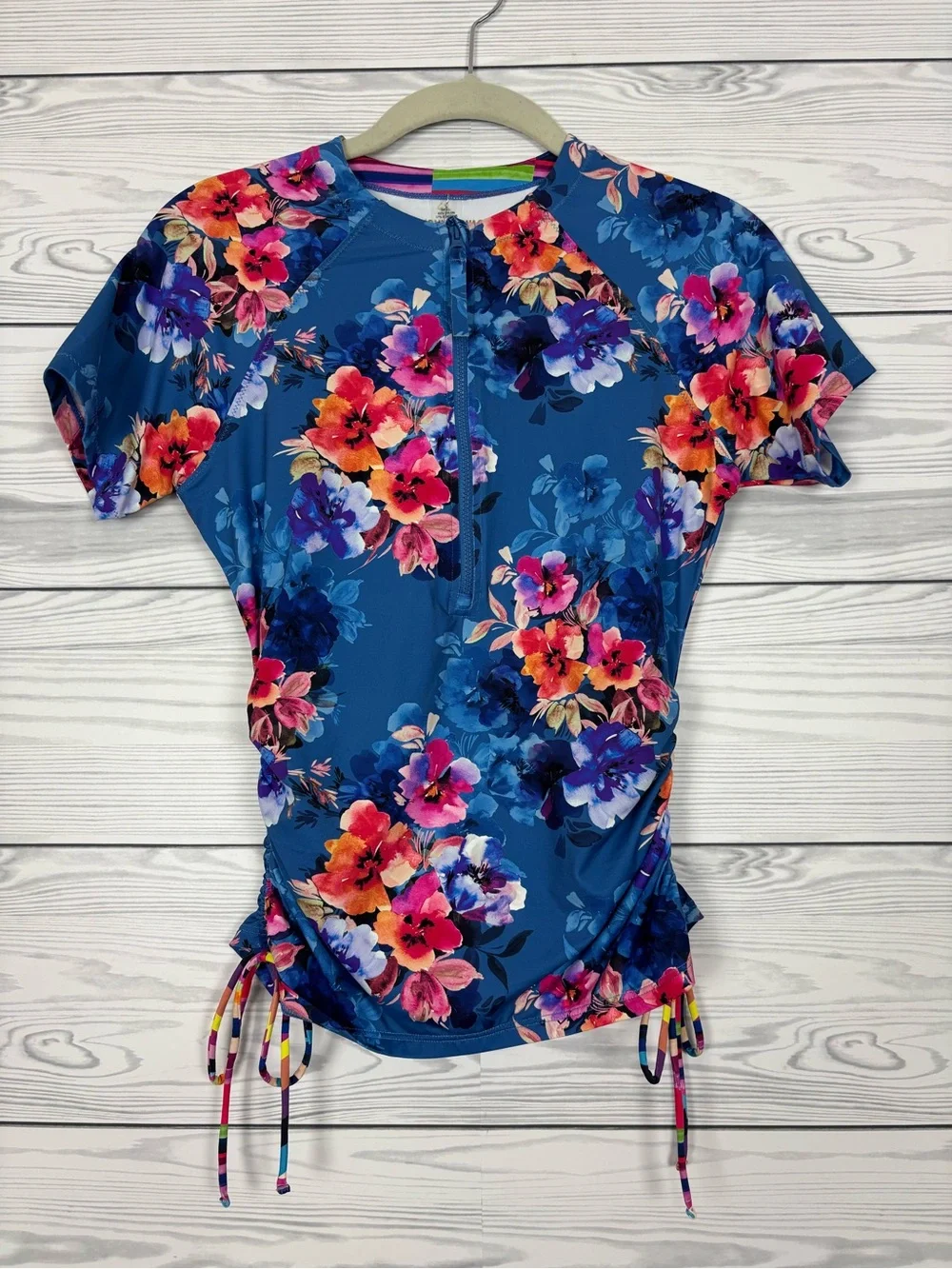 Johnny Was Summer Days drawstring floral surf shirt size small NWT rash guard